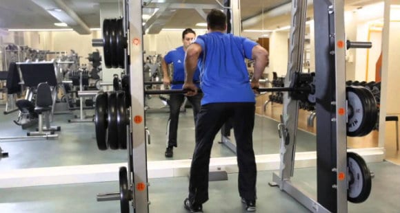 Smith Machine | What's this? Advantages, Disadvantages and Exercises