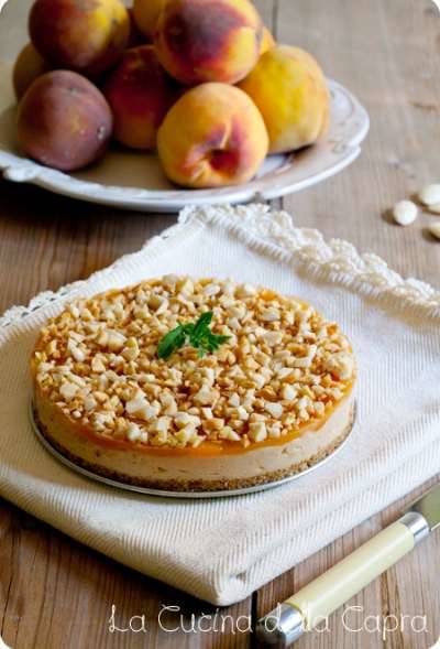 Vegetable cheesecake with peaches and almonds