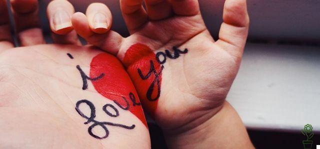Love phrases: the right words to enlarge (and share) your heart
