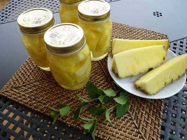 Pineapple: 10 fresh recipes for all tastes