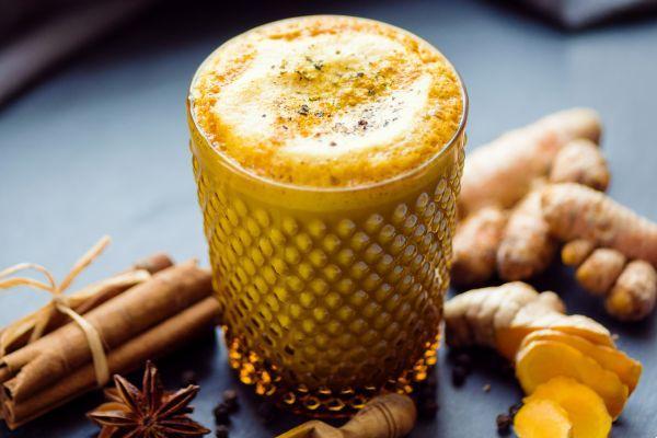 Golden milk: 5 benefits of turmeric milk