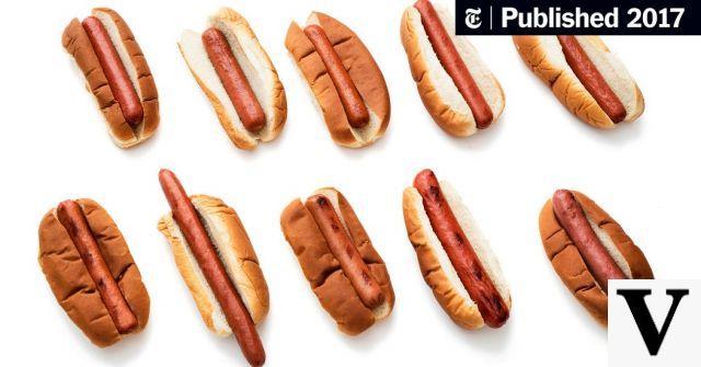 Hot-dogs : ce qu'ils contiennent et comment les choisir pour la qualité