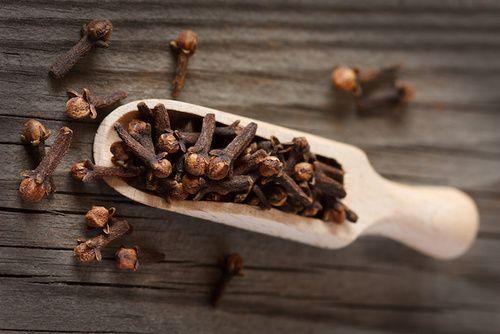 Cloves: properties, use, nutritional values