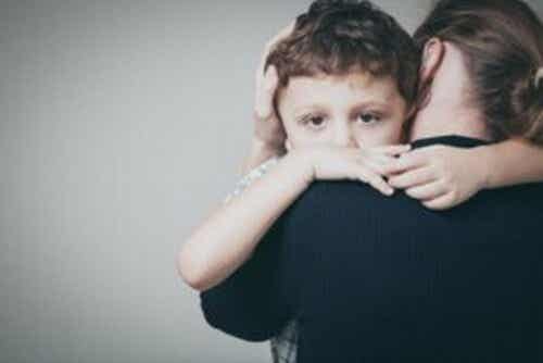 Crescer com pais com distúrbios psicológicos