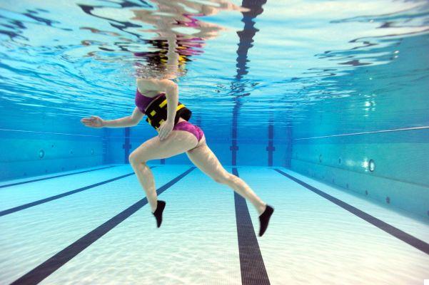 Mulher Treino | Os benefícios do aquafitness e da natação