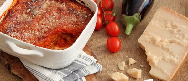 Parmigiana eggplant: the original recipe and 10 variations