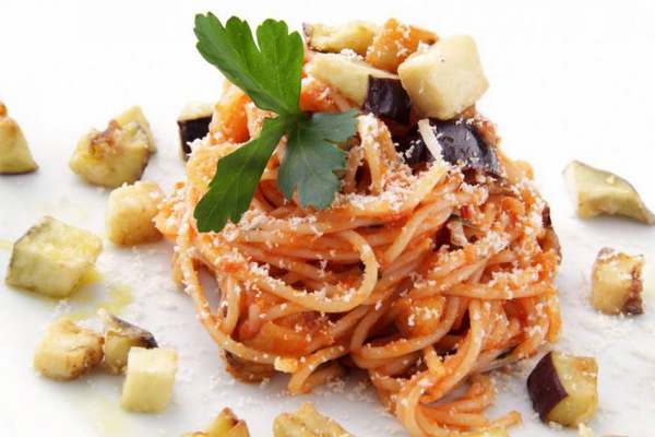 Pasta alla Norma: la receta original y 10 variaciones