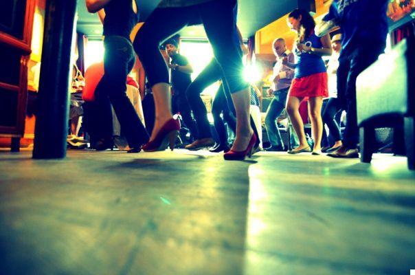 La ciencia lo confirma: bailar nos hace más felices
