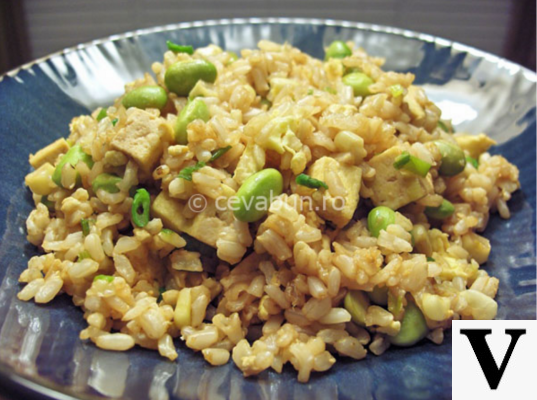 Risotto with peas with Tofu side dish