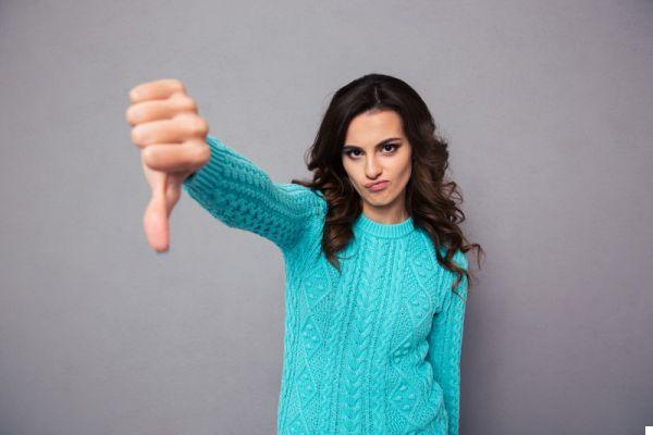3 things that criticizing others reveal about you