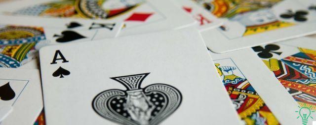How to memorize 52 playing cards (and why to do it)