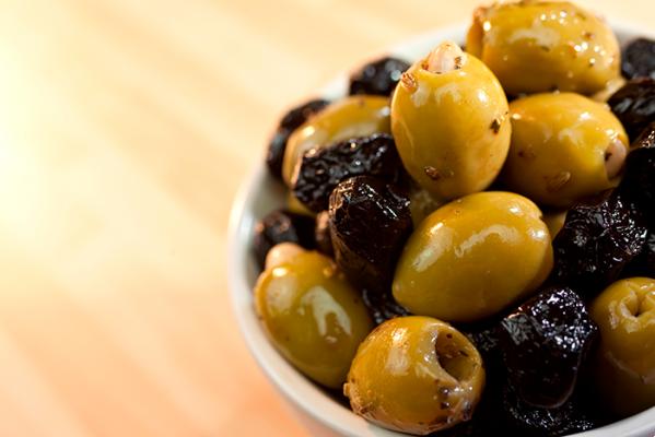 Table olives: how to choose them