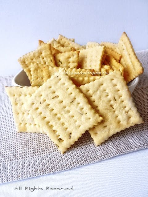 Homemade crackers: 10 homemade recipes (plus one)