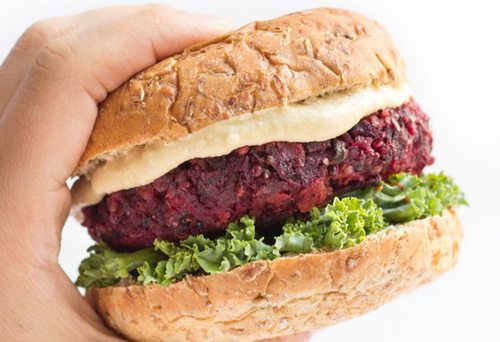 Burger au quinoa : 10 recettes de légumes pour tous les goûts