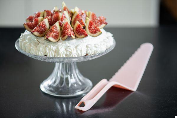 Light Protein Cheesecake with Figs - No Bake