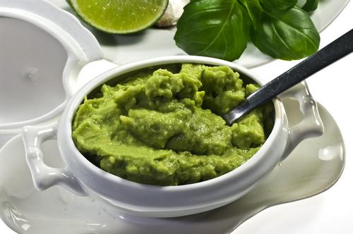 Sauce guacamole : la recette originale et 5 variantes