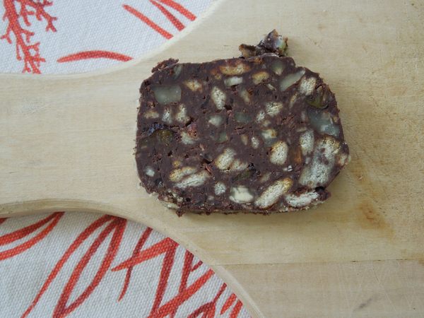 Chocolate salami: the original recipe and 10 variations