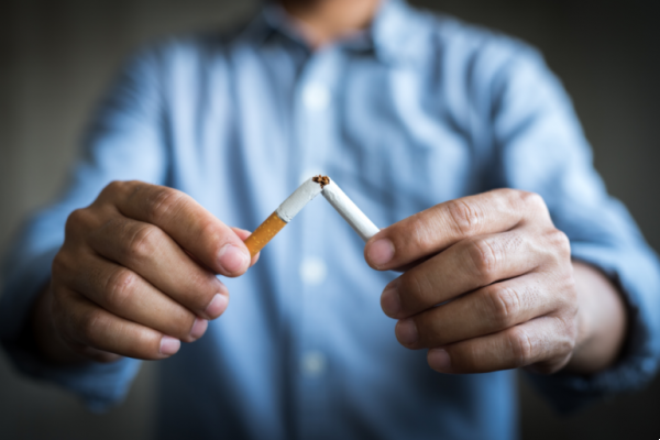 Self-help programs to quit smoking