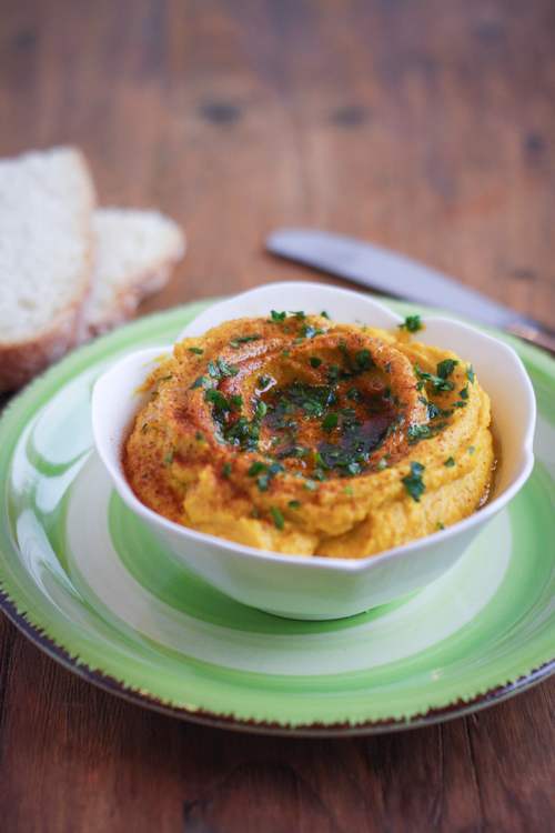 Hummus: la receta tradicional y 5 sabrosas variaciones