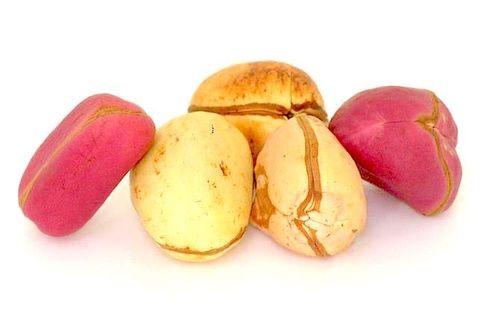 Nutmeg: properties, use, nutritional values